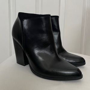 Charles Jourdan Black Leather Heeled Ankle Booties Size 10